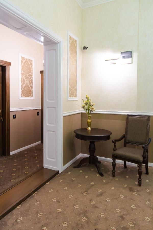 Отель La Strada Boutique Villa Питешти-28