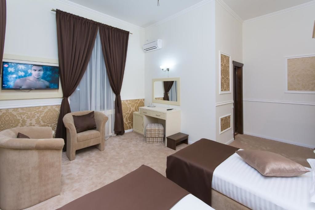 Отель La Strada Boutique Villa Питешти-53